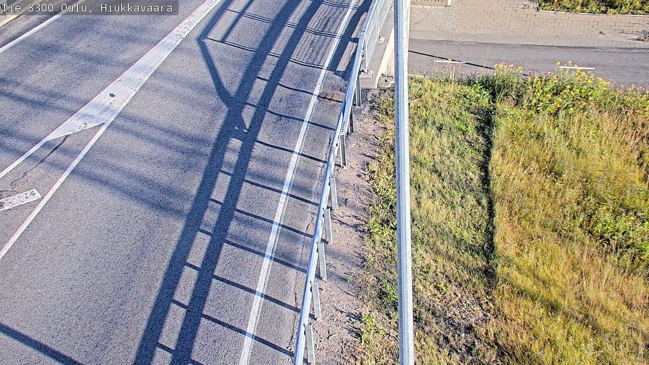 Weather Camera Image road 8300 Oulu Hiukkavaara, Oulu, Pohjois-Pohjanmaa