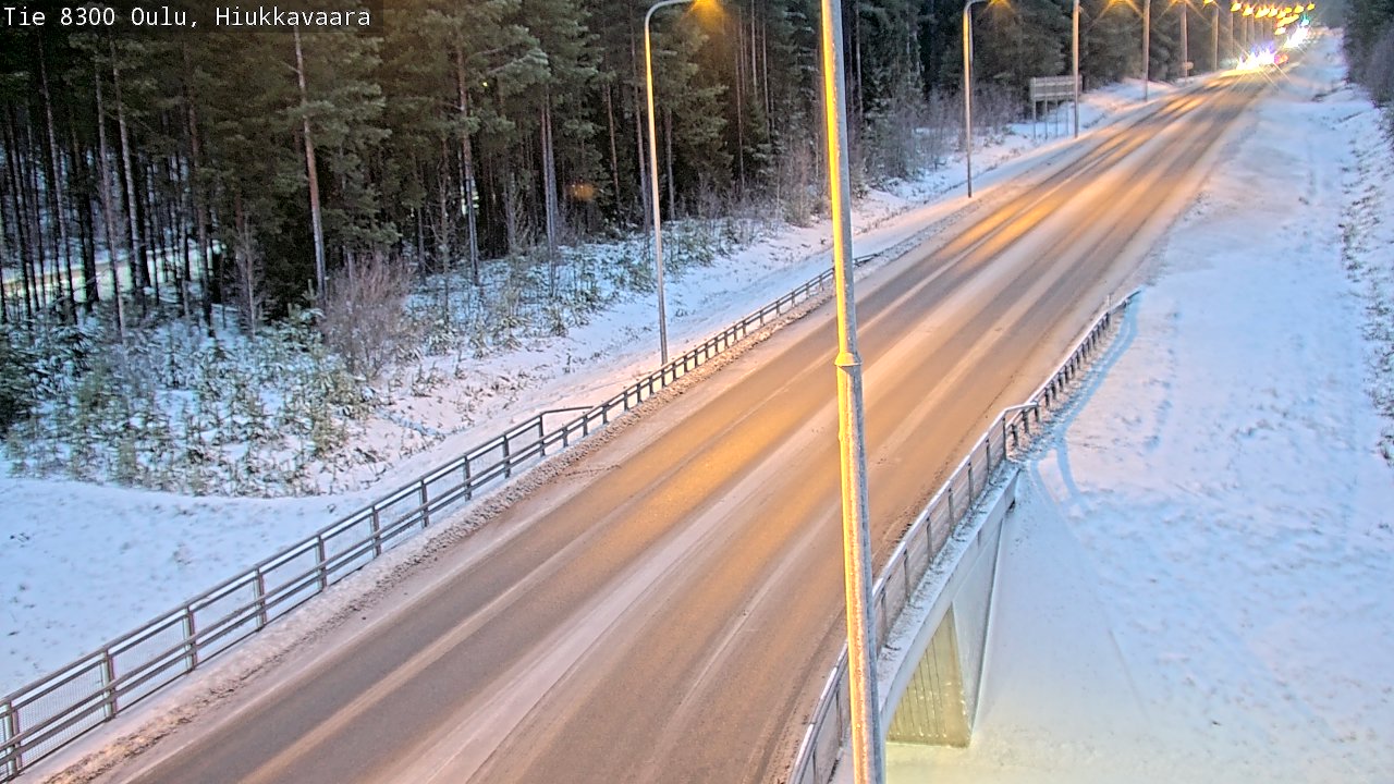Weather Camera Image väg 8300 Oulu Hiukkavaara, Oulu, Pohjois-Pohjanmaa