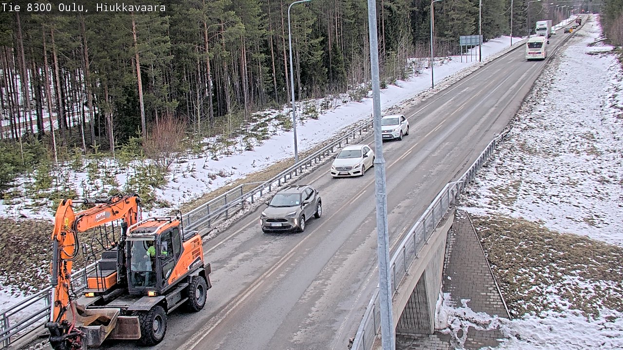 Weather Camera Image road 8300 Oulu Hiukkavaara, Oulu, Pohjois-Pohjanmaa