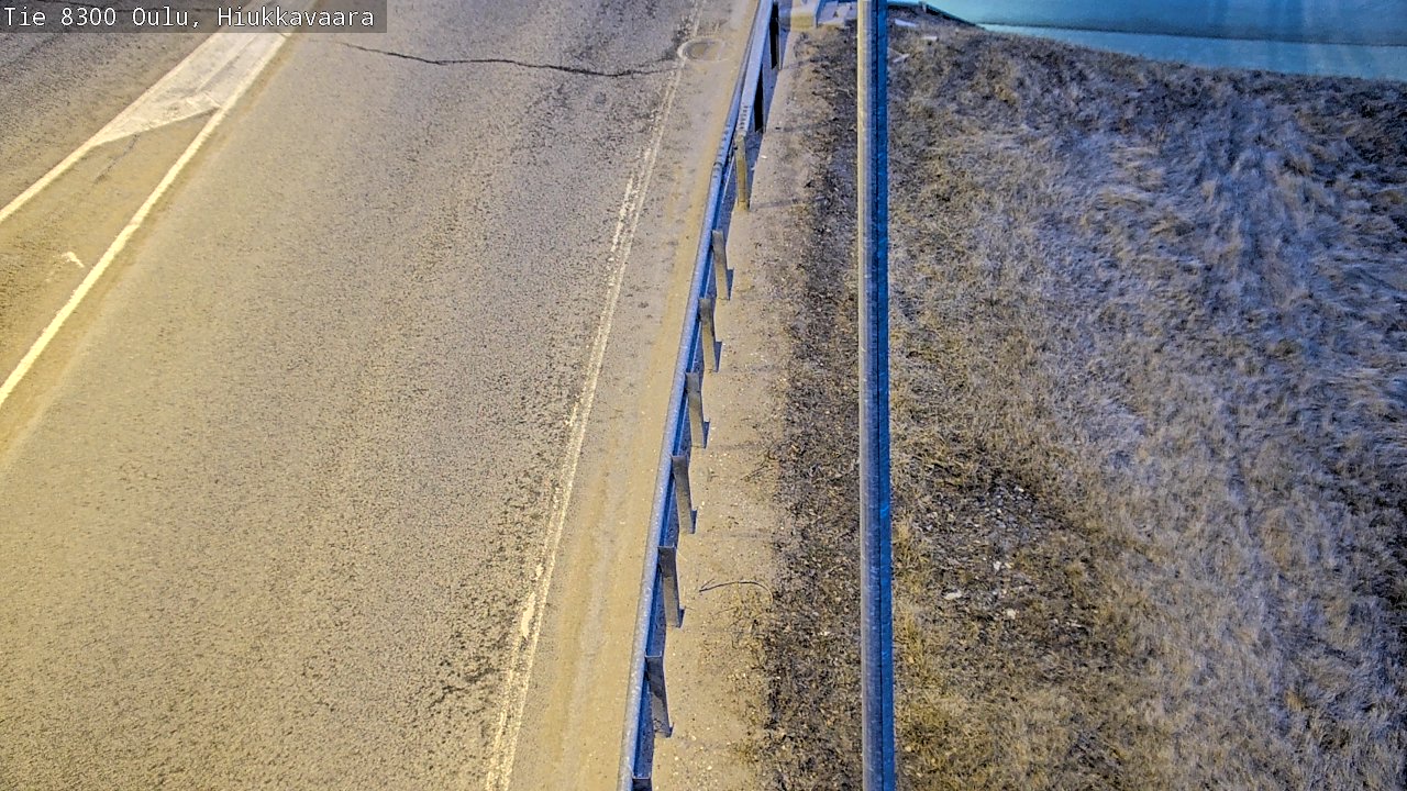 Weather Camera Image väg 8300 Oulu Hiukkavaara, Oulu, Pohjois-Pohjanmaa