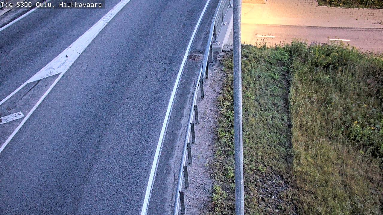Weather Camera Image road 8300 Oulu Hiukkavaara, Oulu, Pohjois-Pohjanmaa