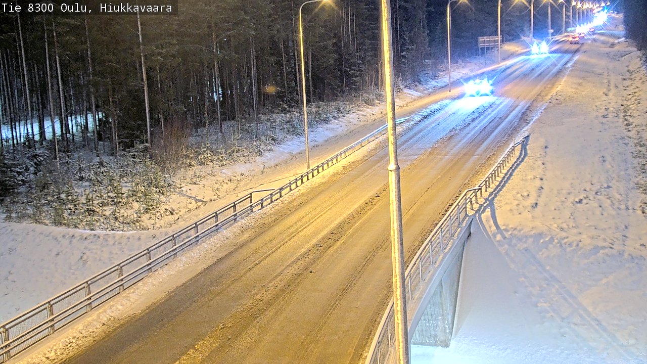 Weather Camera Image väg 8300 Oulu Hiukkavaara, Oulu, Pohjois-Pohjanmaa