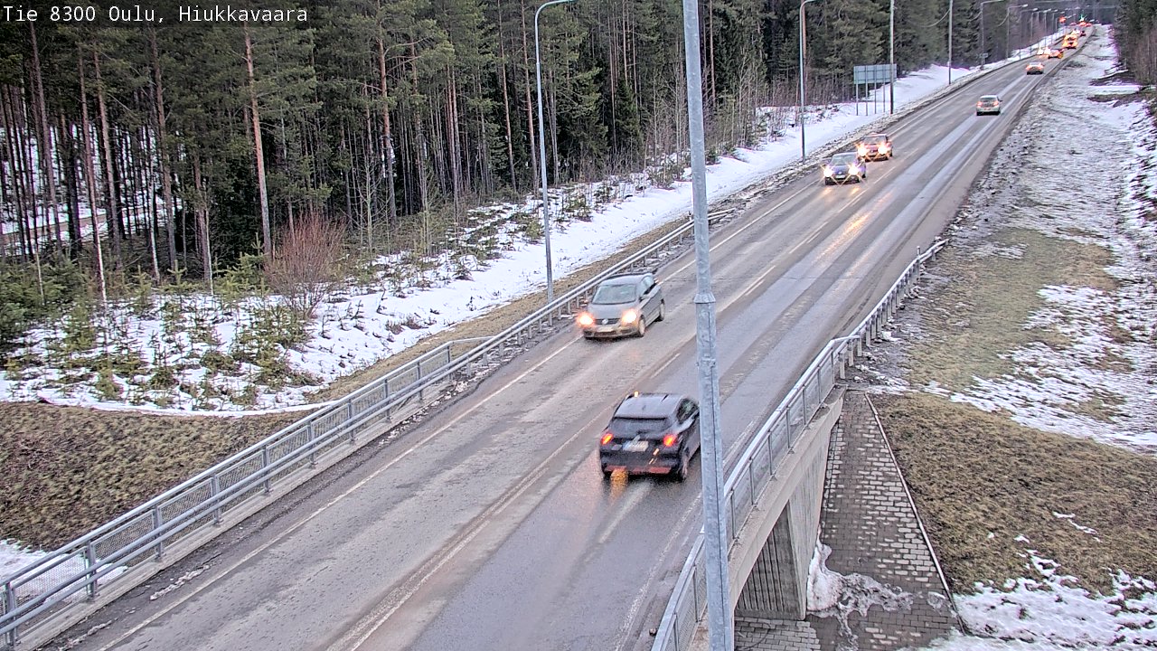 Weather Camera Image väg 8300 Oulu Hiukkavaara, Oulu, Pohjois-Pohjanmaa