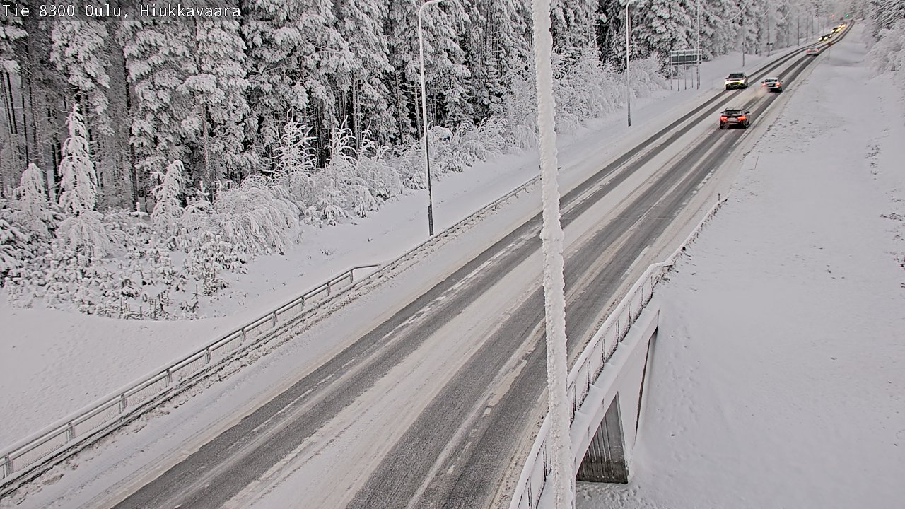 Weather Camera Image road 8300 Oulu Hiukkavaara, Oulu, Pohjois-Pohjanmaa