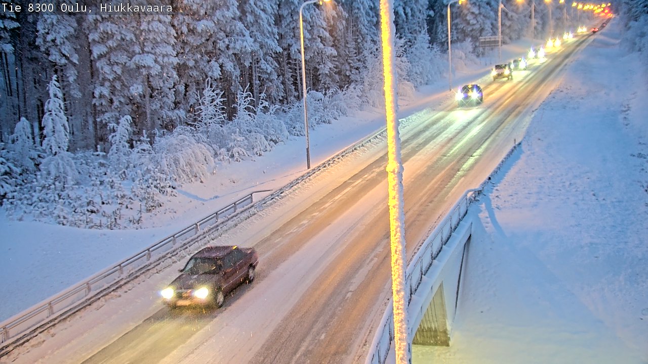 Weather Camera Image road 8300 Oulu Hiukkavaara, Oulu, Pohjois-Pohjanmaa