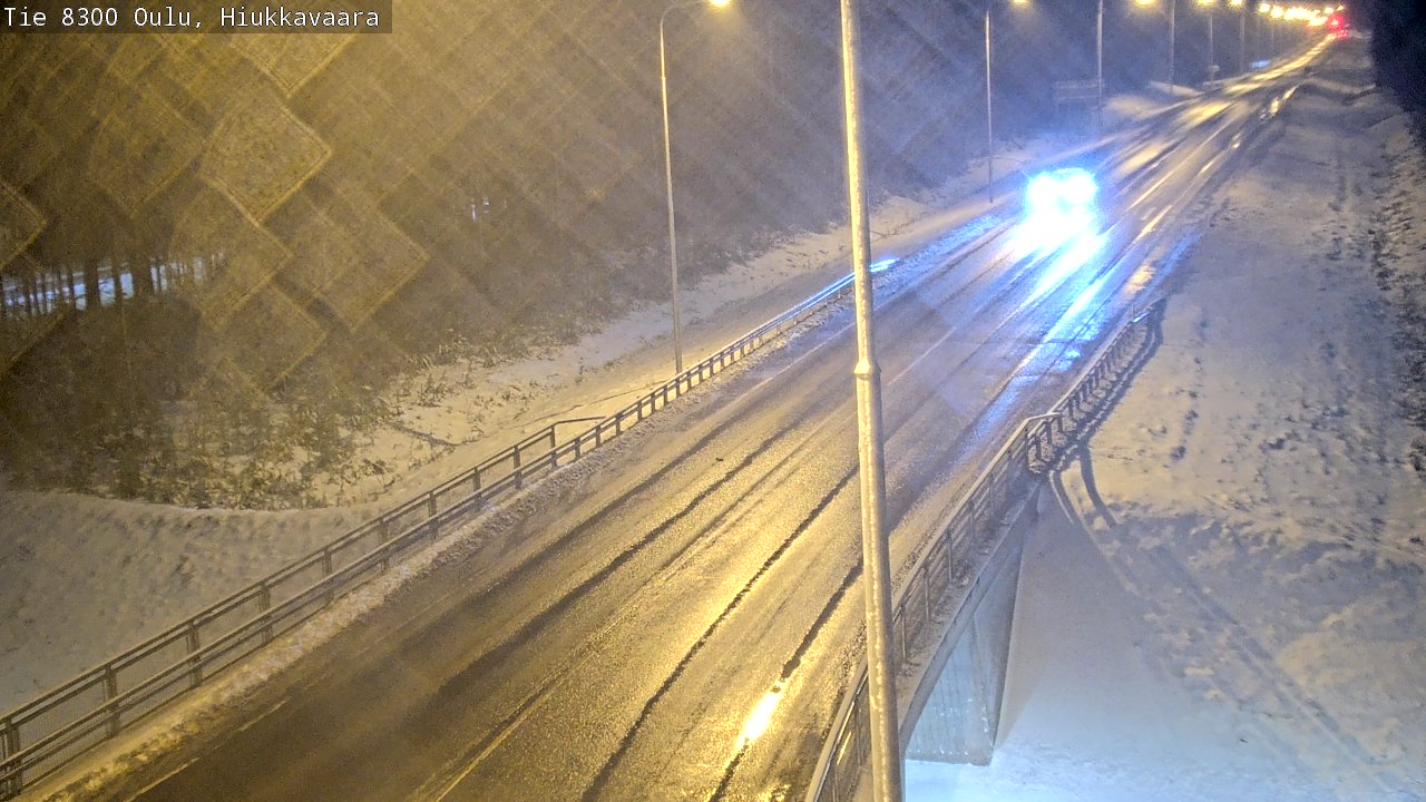 Weather Camera Image väg 8300 Oulu Hiukkavaara, Oulu, Pohjois-Pohjanmaa