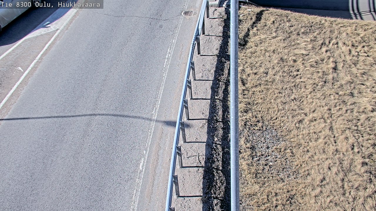 Weather Camera Image väg 8300 Oulu Hiukkavaara, Oulu, Pohjois-Pohjanmaa