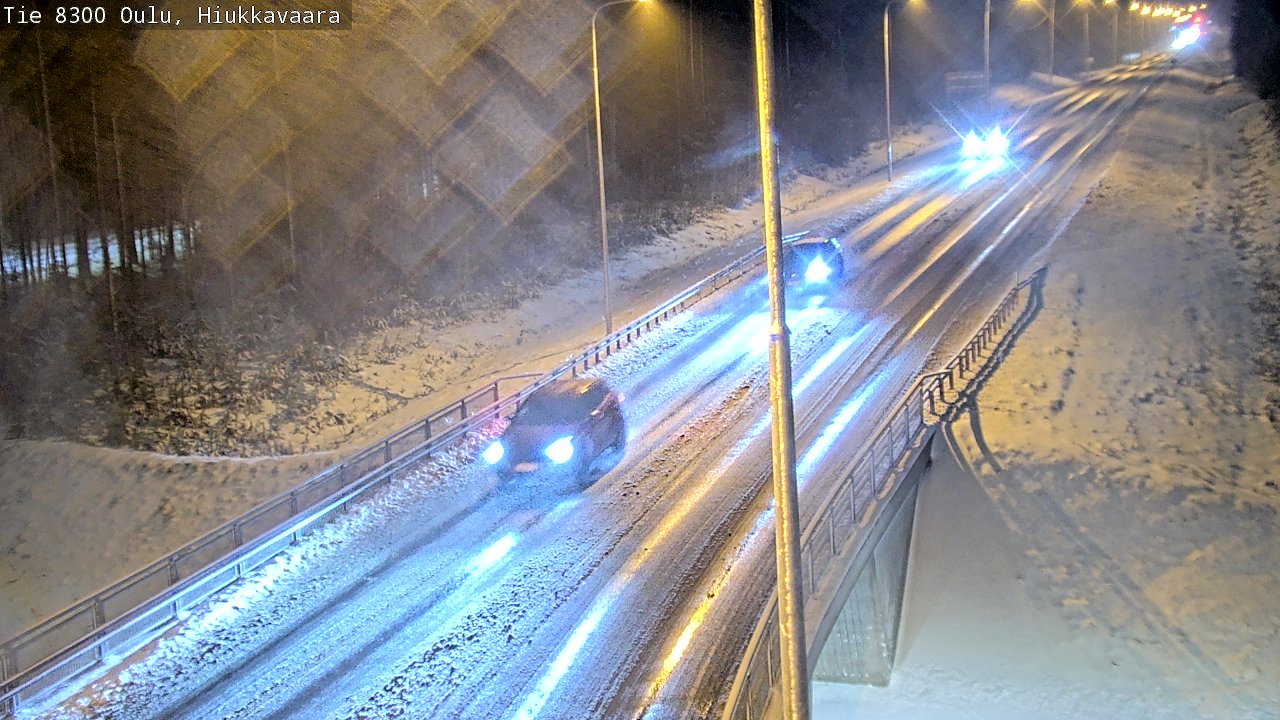 Weather Camera Image väg 8300 Oulu Hiukkavaara, Oulu, Pohjois-Pohjanmaa