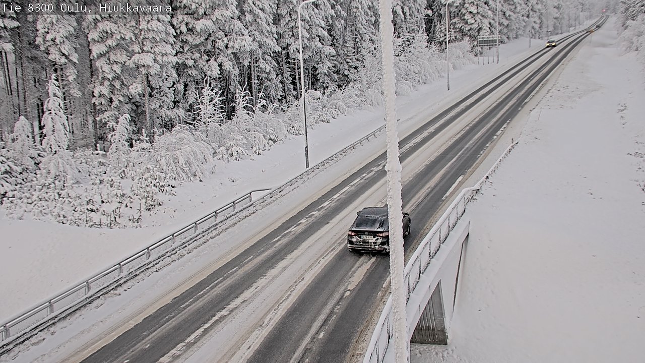 Weather Camera Image road 8300 Oulu Hiukkavaara, Oulu, Pohjois-Pohjanmaa