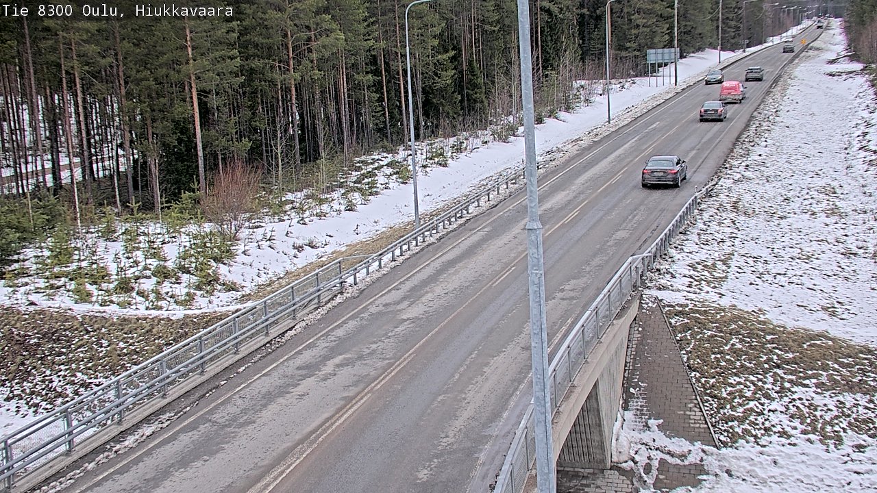 Weather Camera Image road 8300 Oulu Hiukkavaara, Oulu, Pohjois-Pohjanmaa