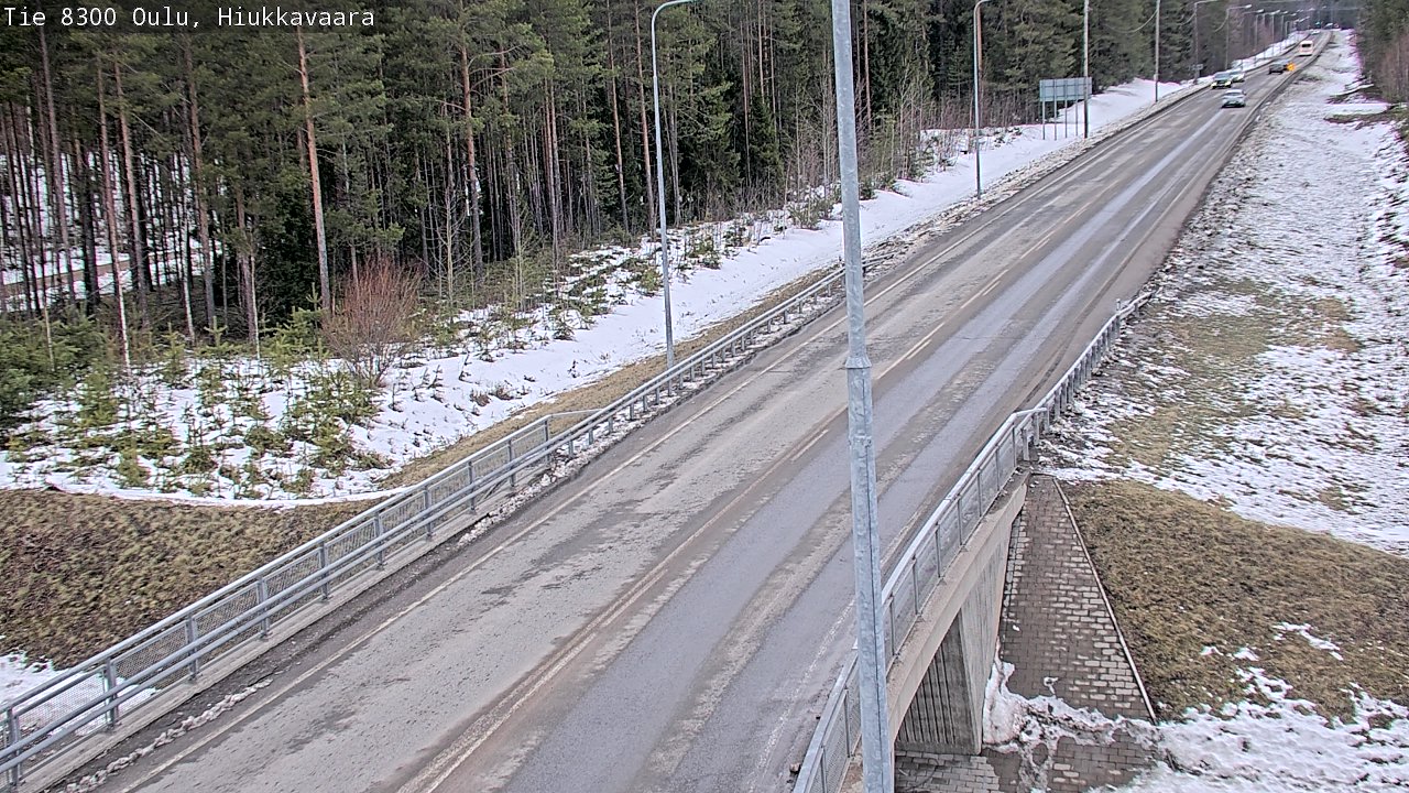 Weather Camera Image road 8300 Oulu Hiukkavaara, Oulu, Pohjois-Pohjanmaa