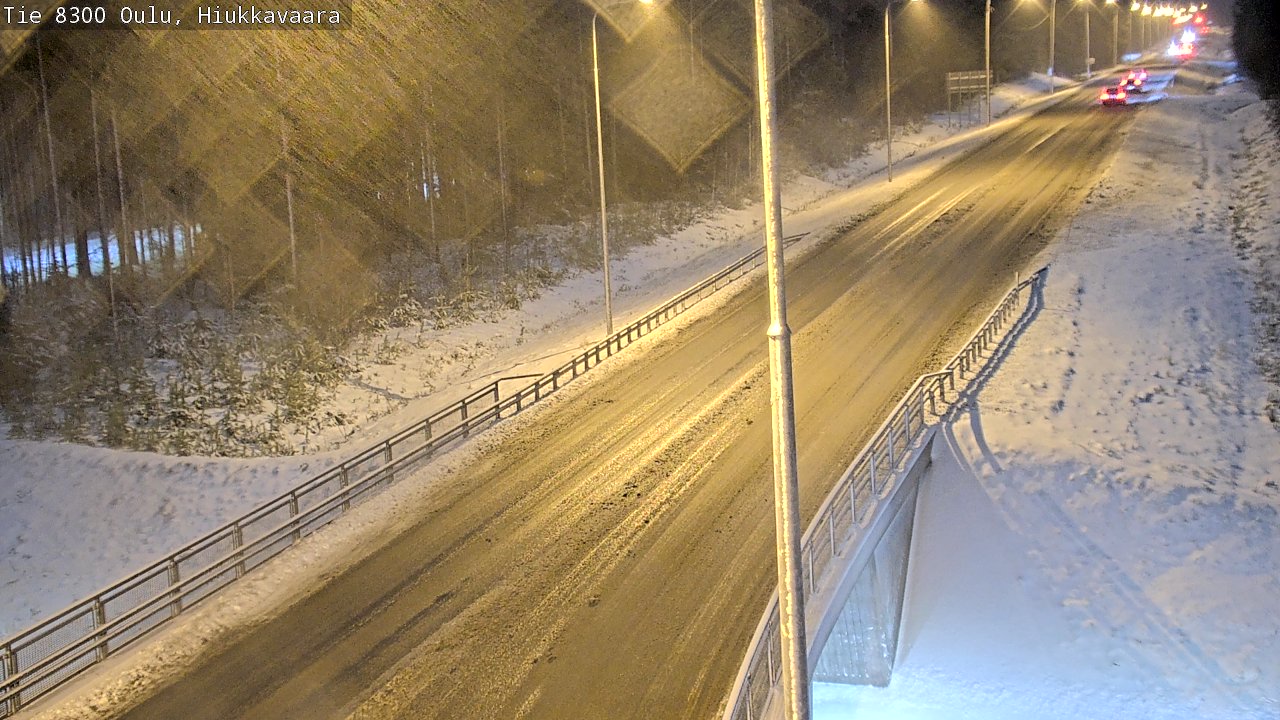 Weather Camera Image väg 8300 Oulu Hiukkavaara, Oulu, Pohjois-Pohjanmaa