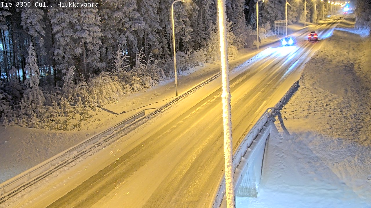 Weather Camera Image road 8300 Oulu Hiukkavaara, Oulu, Pohjois-Pohjanmaa