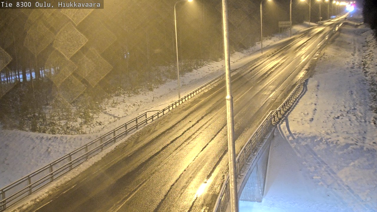 Weather Camera Image väg 8300 Oulu Hiukkavaara, Oulu, Pohjois-Pohjanmaa