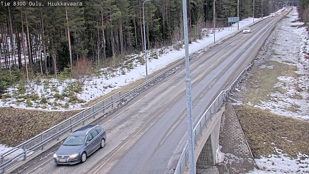 Weather Camera Image road 8300 Oulu Hiukkavaara, Oulu, Pohjois-Pohjanmaa