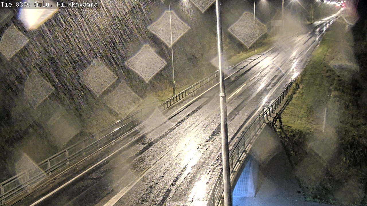 Weather Camera Image väg 8300 Oulu Hiukkavaara, Oulu, Pohjois-Pohjanmaa
