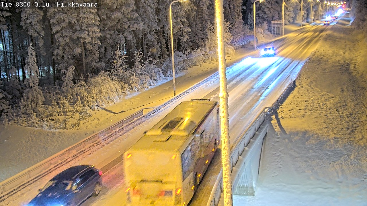 Weather Camera Image road 8300 Oulu Hiukkavaara, Oulu, Pohjois-Pohjanmaa