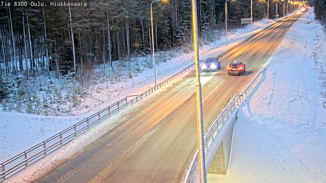 Weather Camera Image väg 8300 Oulu Hiukkavaara, Oulu, Pohjois-Pohjanmaa
