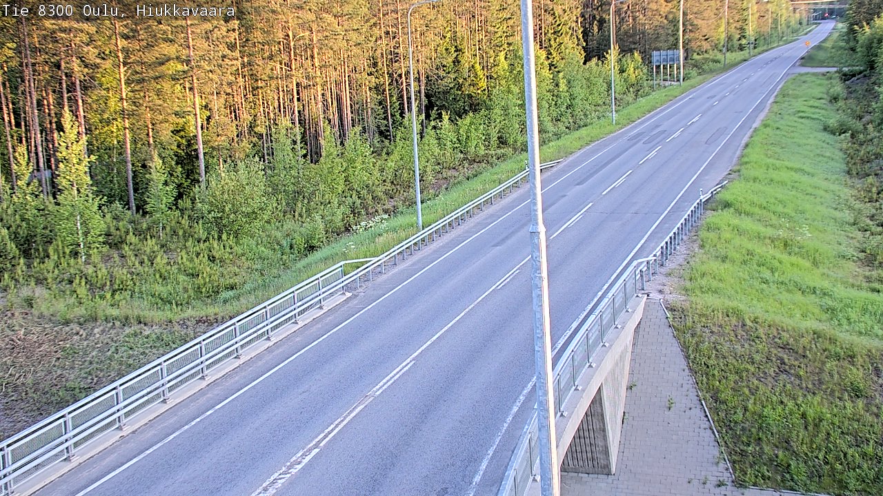 Weather Camera Image road 8300 Oulu Hiukkavaara, Oulu, Pohjois-Pohjanmaa