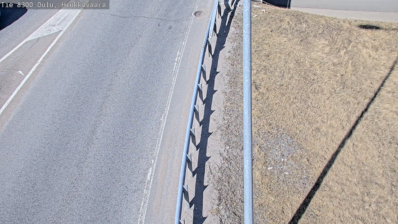 Weather Camera Image väg 8300 Oulu Hiukkavaara, Oulu, Pohjois-Pohjanmaa