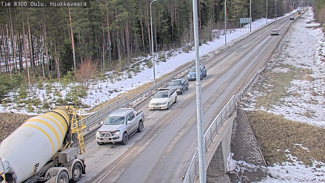 Weather Camera Image road 8300 Oulu Hiukkavaara, Oulu, Pohjois-Pohjanmaa