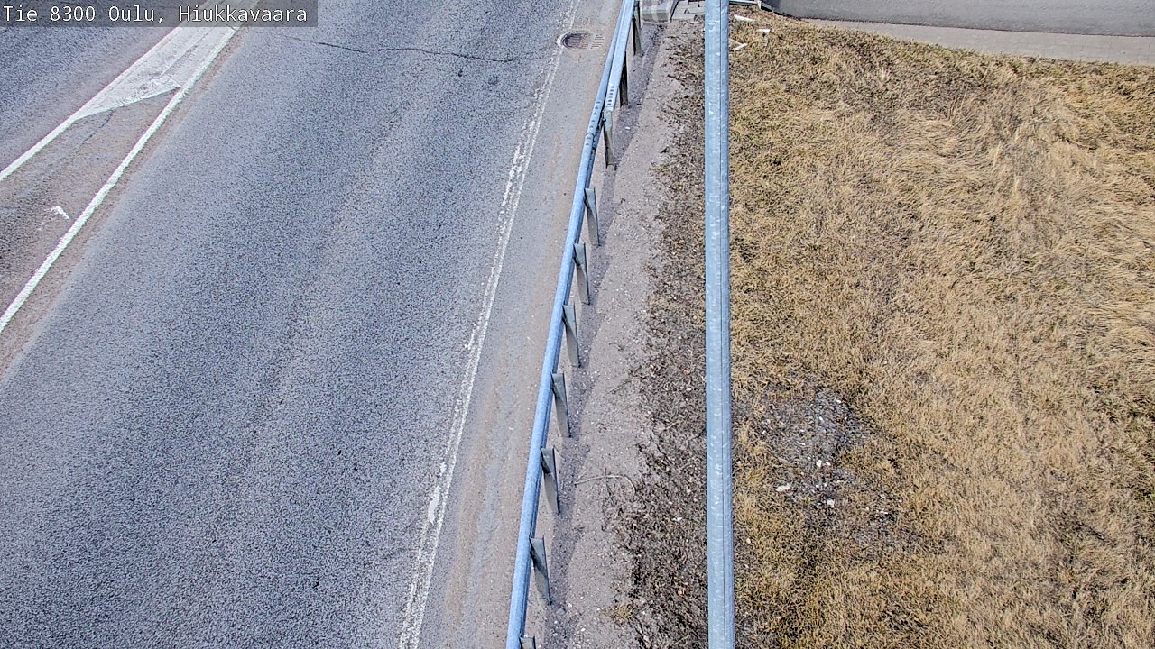 Weather Camera Image väg 8300 Oulu Hiukkavaara, Oulu, Pohjois-Pohjanmaa