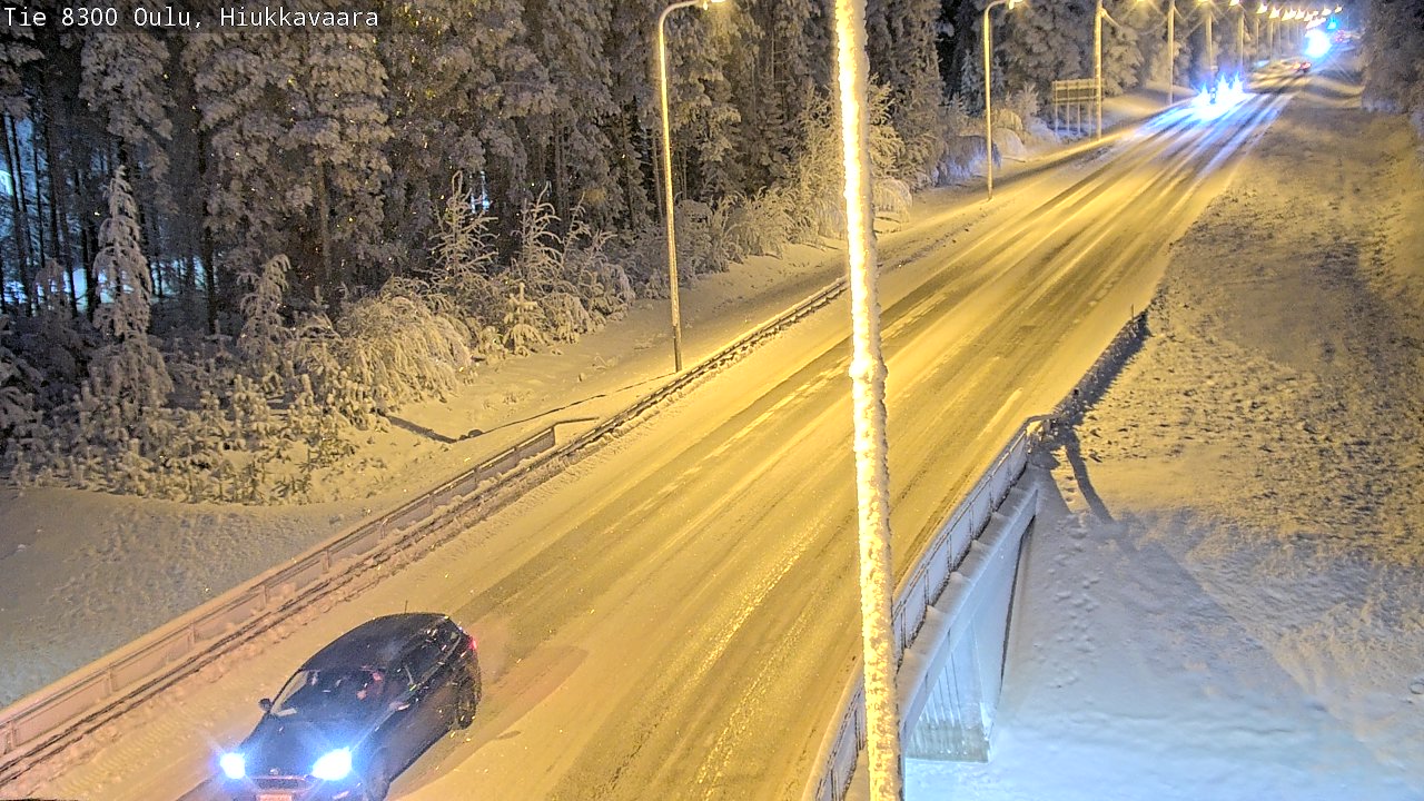 Weather Camera Image road 8300 Oulu Hiukkavaara, Oulu, Pohjois-Pohjanmaa