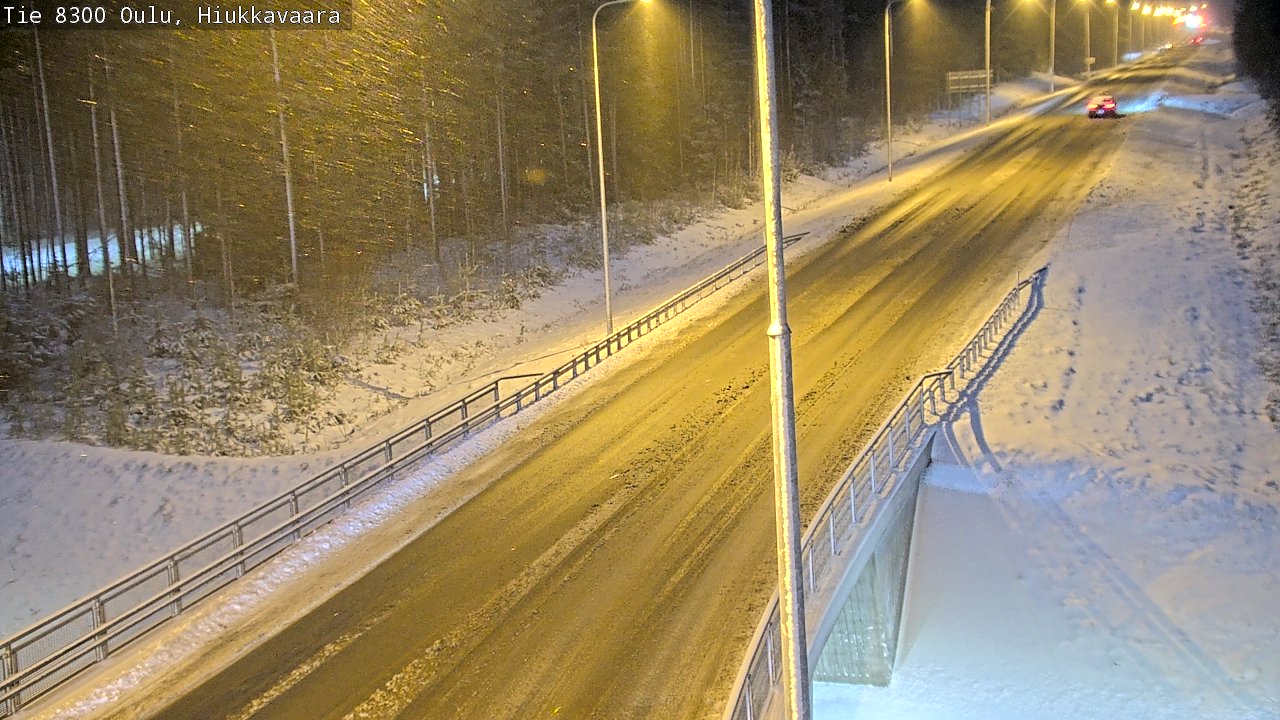 Weather Camera Image väg 8300 Oulu Hiukkavaara, Oulu, Pohjois-Pohjanmaa