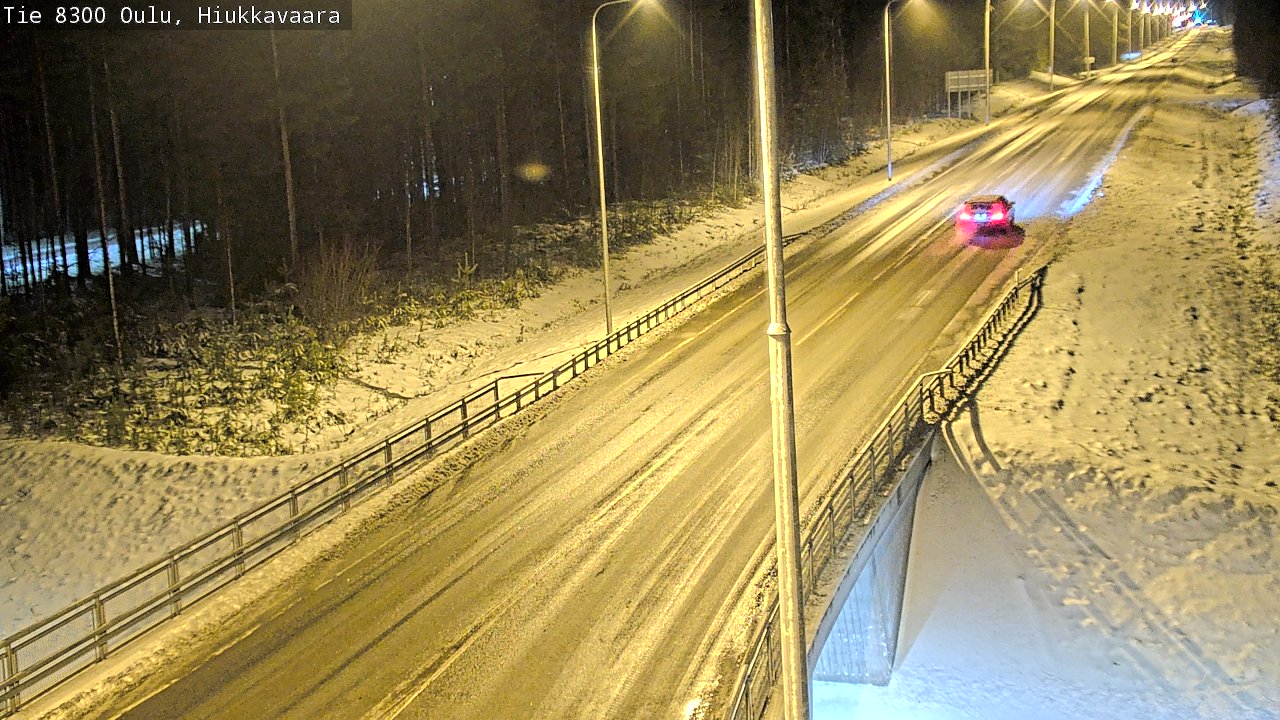 Weather Camera Image väg 8300 Oulu Hiukkavaara, Oulu, Pohjois-Pohjanmaa