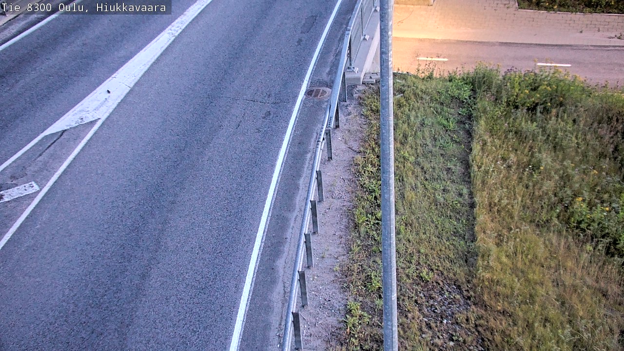 Weather Camera Image road 8300 Oulu Hiukkavaara, Oulu, Pohjois-Pohjanmaa