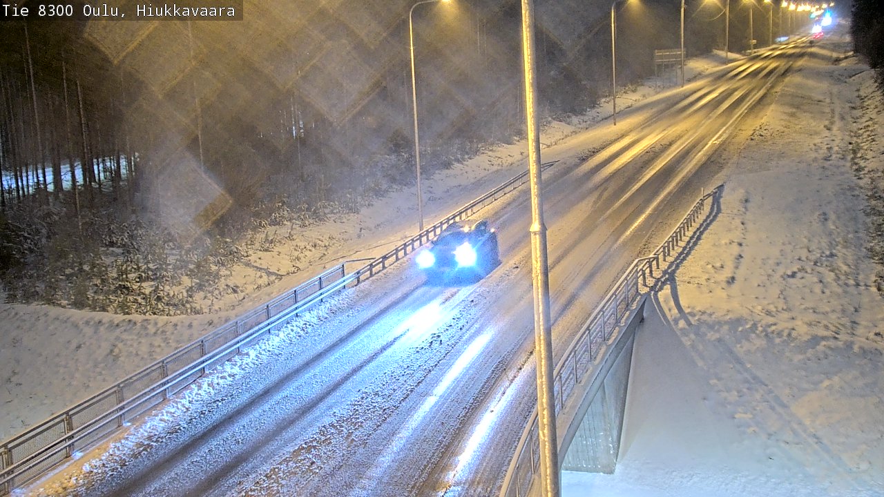 Weather Camera Image väg 8300 Oulu Hiukkavaara, Oulu, Pohjois-Pohjanmaa
