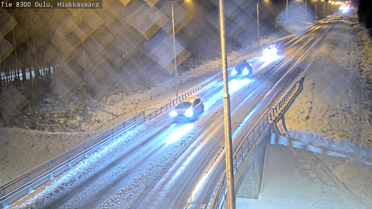 Weather Camera Image väg 8300 Oulu Hiukkavaara, Oulu, Pohjois-Pohjanmaa