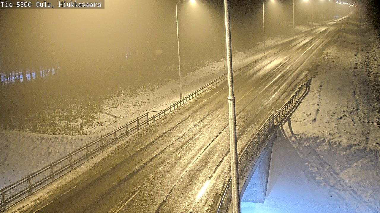 Weather Camera Image väg 8300 Oulu Hiukkavaara, Oulu, Pohjois-Pohjanmaa