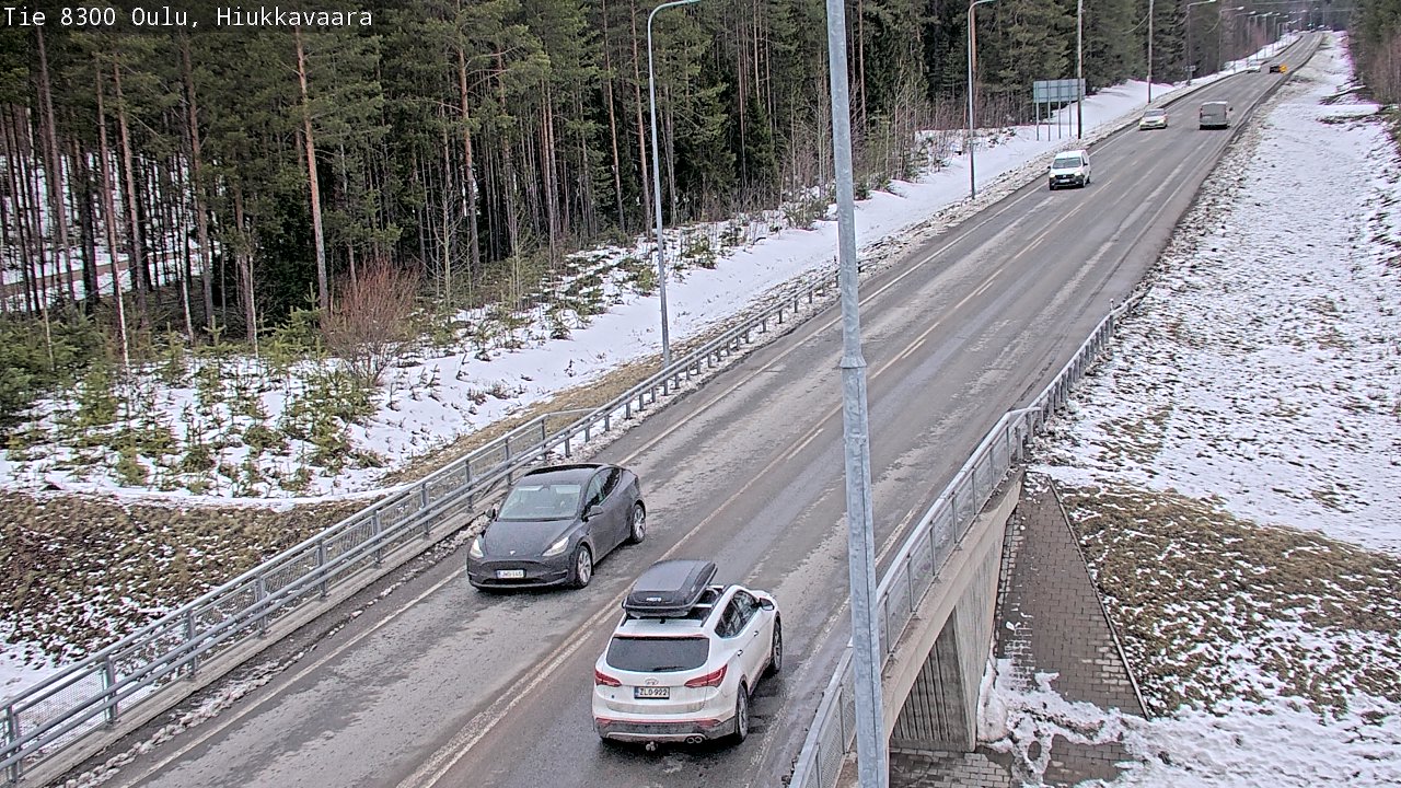 Weather Camera Image väg 8300 Oulu Hiukkavaara, Oulu, Pohjois-Pohjanmaa