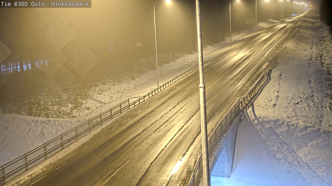 Weather Camera Image väg 8300 Oulu Hiukkavaara, Oulu, Pohjois-Pohjanmaa