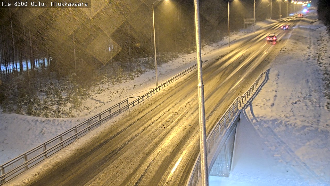 Weather Camera Image väg 8300 Oulu Hiukkavaara, Oulu, Pohjois-Pohjanmaa