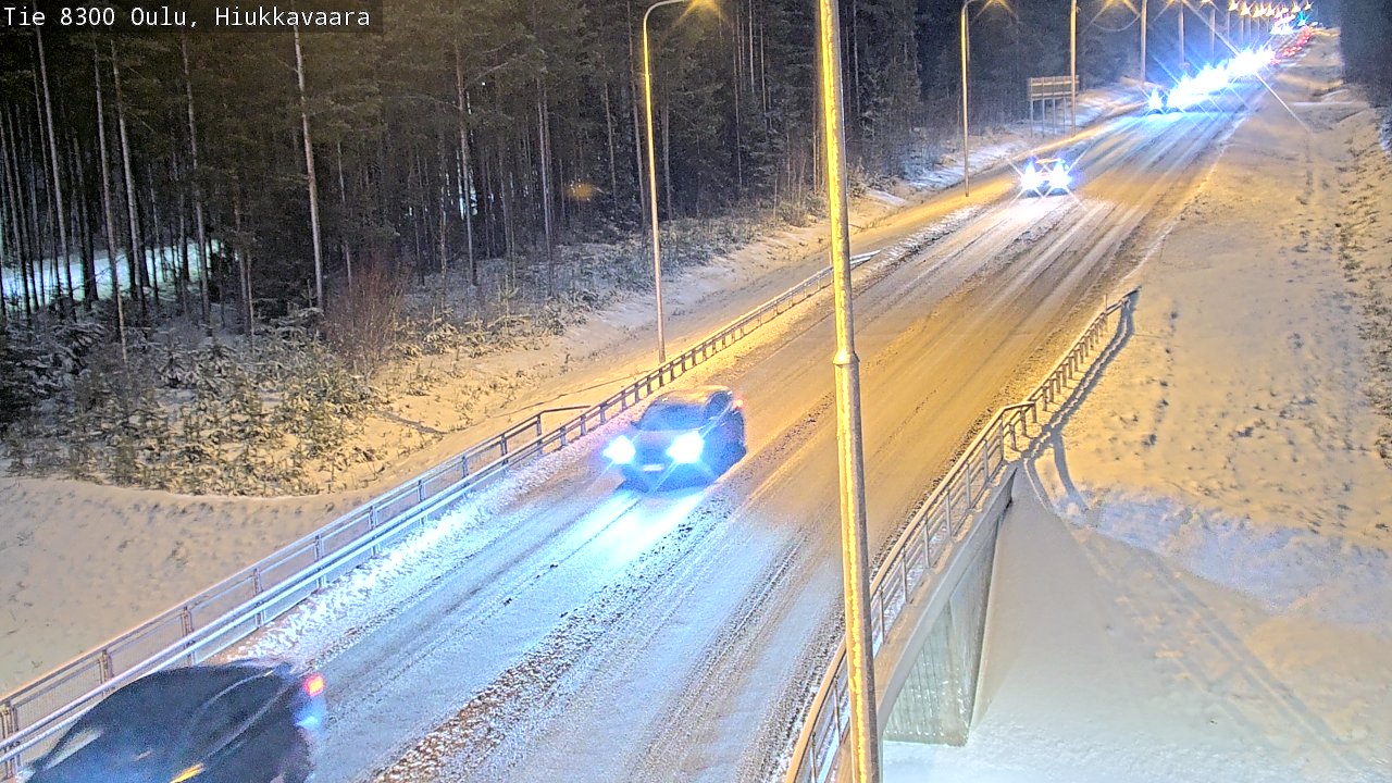 Weather Camera Image väg 8300 Oulu Hiukkavaara, Oulu, Pohjois-Pohjanmaa