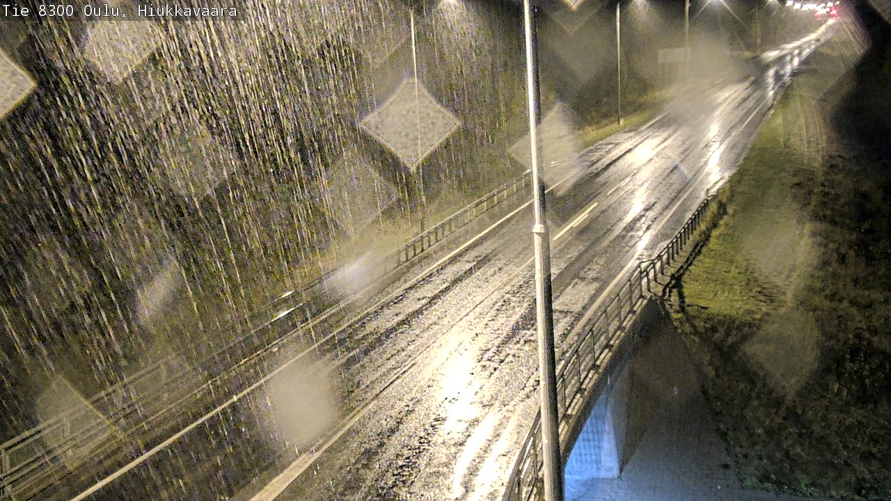 Weather Camera Image väg 8300 Oulu Hiukkavaara, Oulu, Pohjois-Pohjanmaa