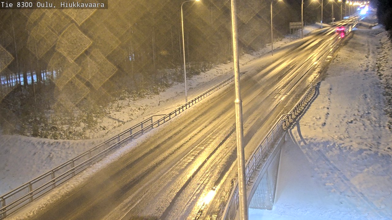 Weather Camera Image väg 8300 Oulu Hiukkavaara, Oulu, Pohjois-Pohjanmaa