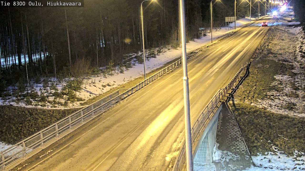 Weather Camera Image väg 8300 Oulu Hiukkavaara, Oulu, Pohjois-Pohjanmaa