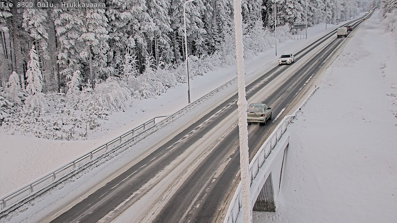 Weather Camera Image road 8300 Oulu Hiukkavaara, Oulu, Pohjois-Pohjanmaa