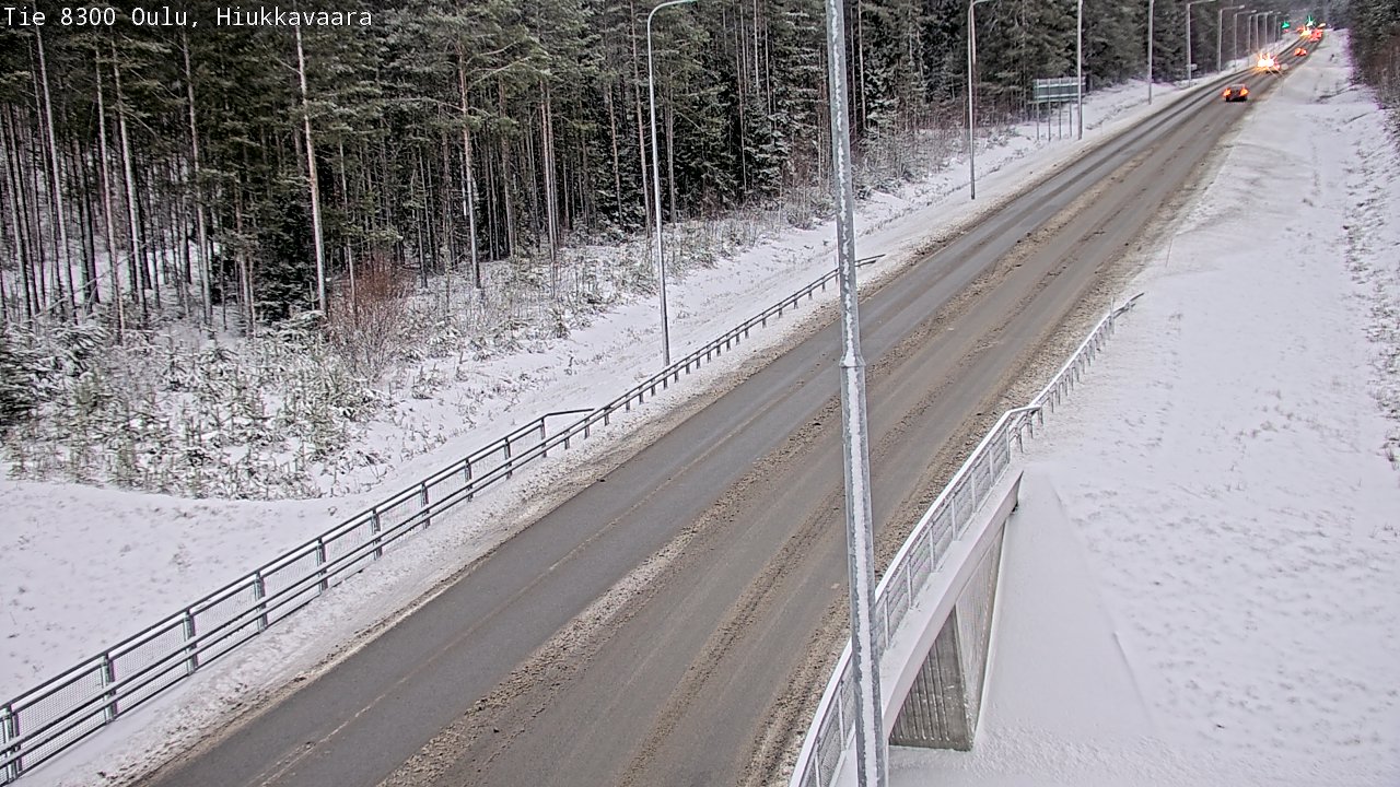 Weather Camera Image väg 8300 Oulu Hiukkavaara, Oulu, Pohjois-Pohjanmaa