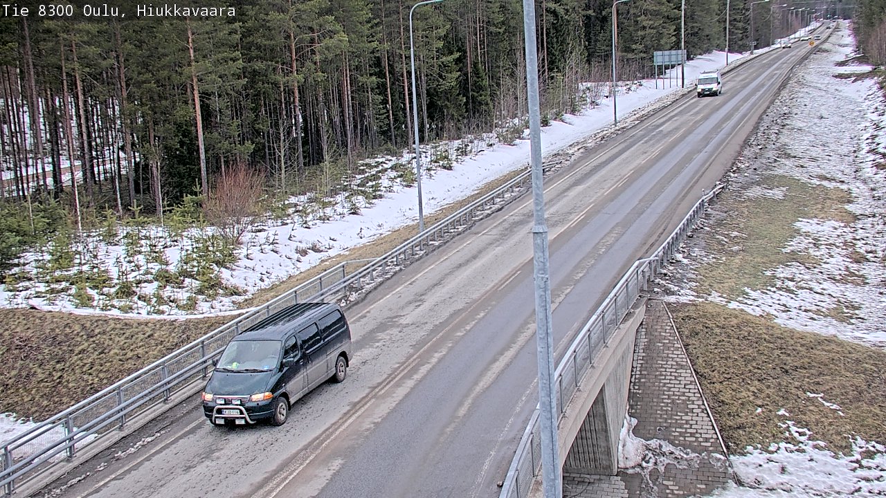 Weather Camera Image road 8300 Oulu Hiukkavaara, Oulu, Pohjois-Pohjanmaa