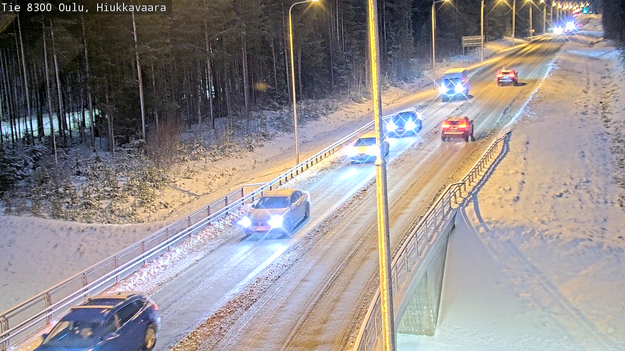 Weather Camera Image väg 8300 Oulu Hiukkavaara, Oulu, Pohjois-Pohjanmaa