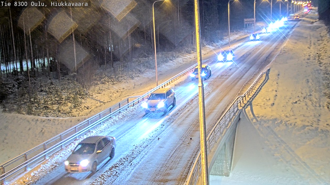 Weather Camera Image väg 8300 Oulu Hiukkavaara, Oulu, Pohjois-Pohjanmaa