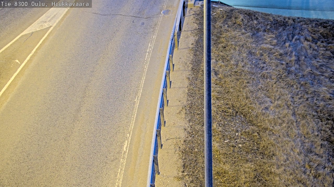 Weather Camera Image väg 8300 Oulu Hiukkavaara, Oulu, Pohjois-Pohjanmaa