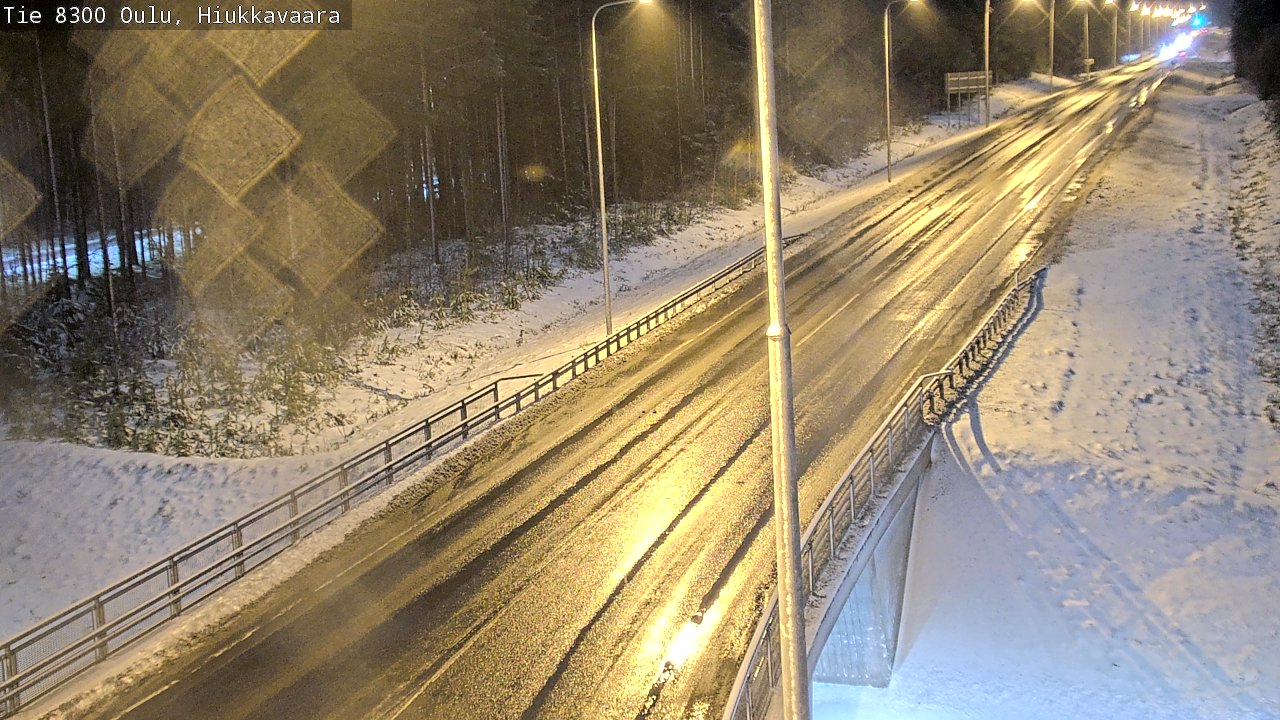 Weather Camera Image väg 8300 Oulu Hiukkavaara, Oulu, Pohjois-Pohjanmaa