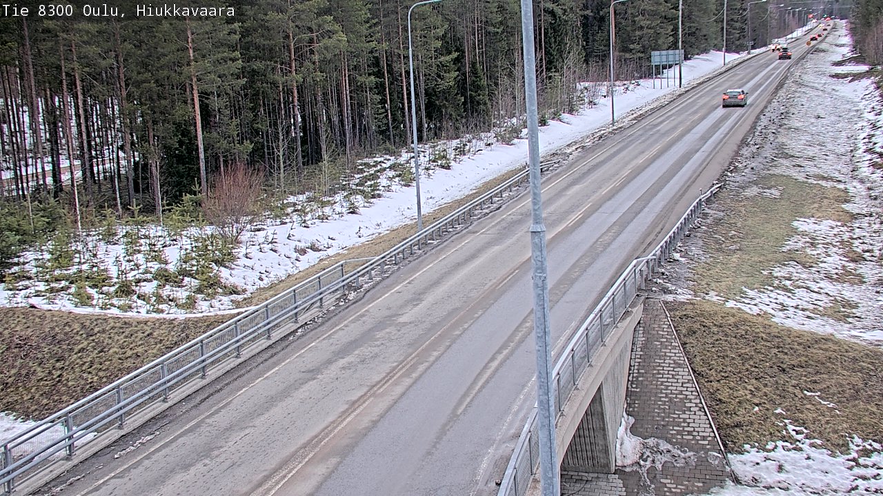 Weather Camera Image väg 8300 Oulu Hiukkavaara, Oulu, Pohjois-Pohjanmaa