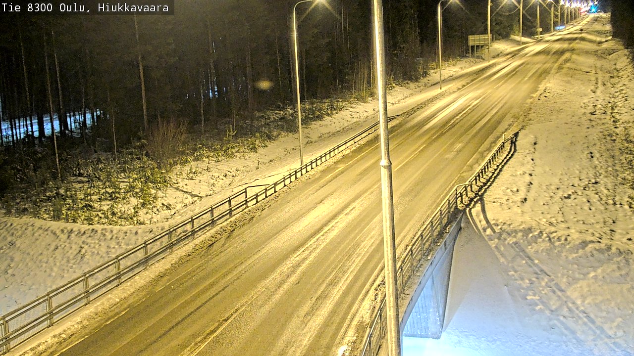 Weather Camera Image väg 8300 Oulu Hiukkavaara, Oulu, Pohjois-Pohjanmaa