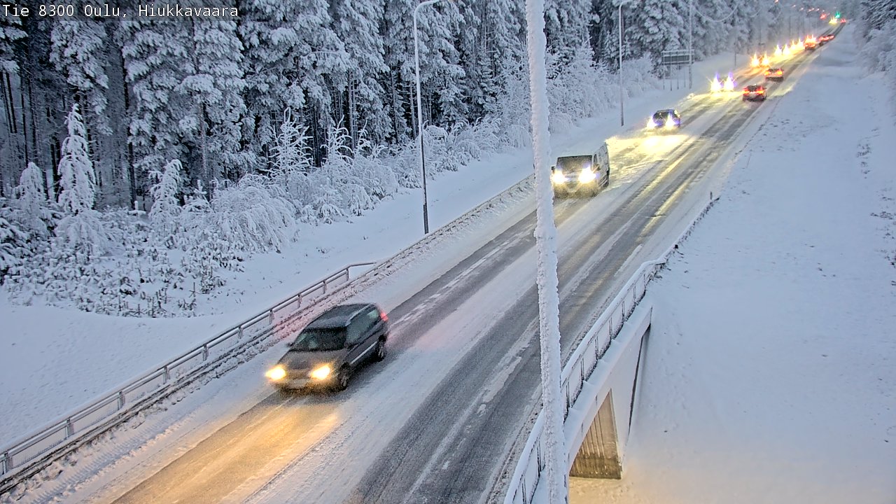 Weather Camera Image road 8300 Oulu Hiukkavaara, Oulu, Pohjois-Pohjanmaa